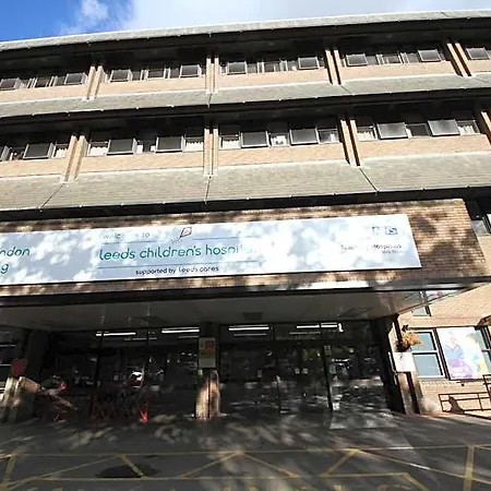 Avalon 3* Leeds (West Yorkshire)